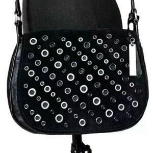 Vince Camuto Chip Ladies Black Leather Suede Grommet Flap Crossbody Saddle Bag L